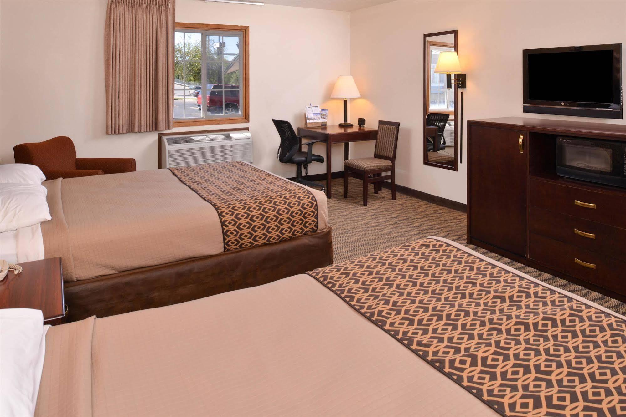 Americas Best Value Inn & Suites Atlantic Exterior photo