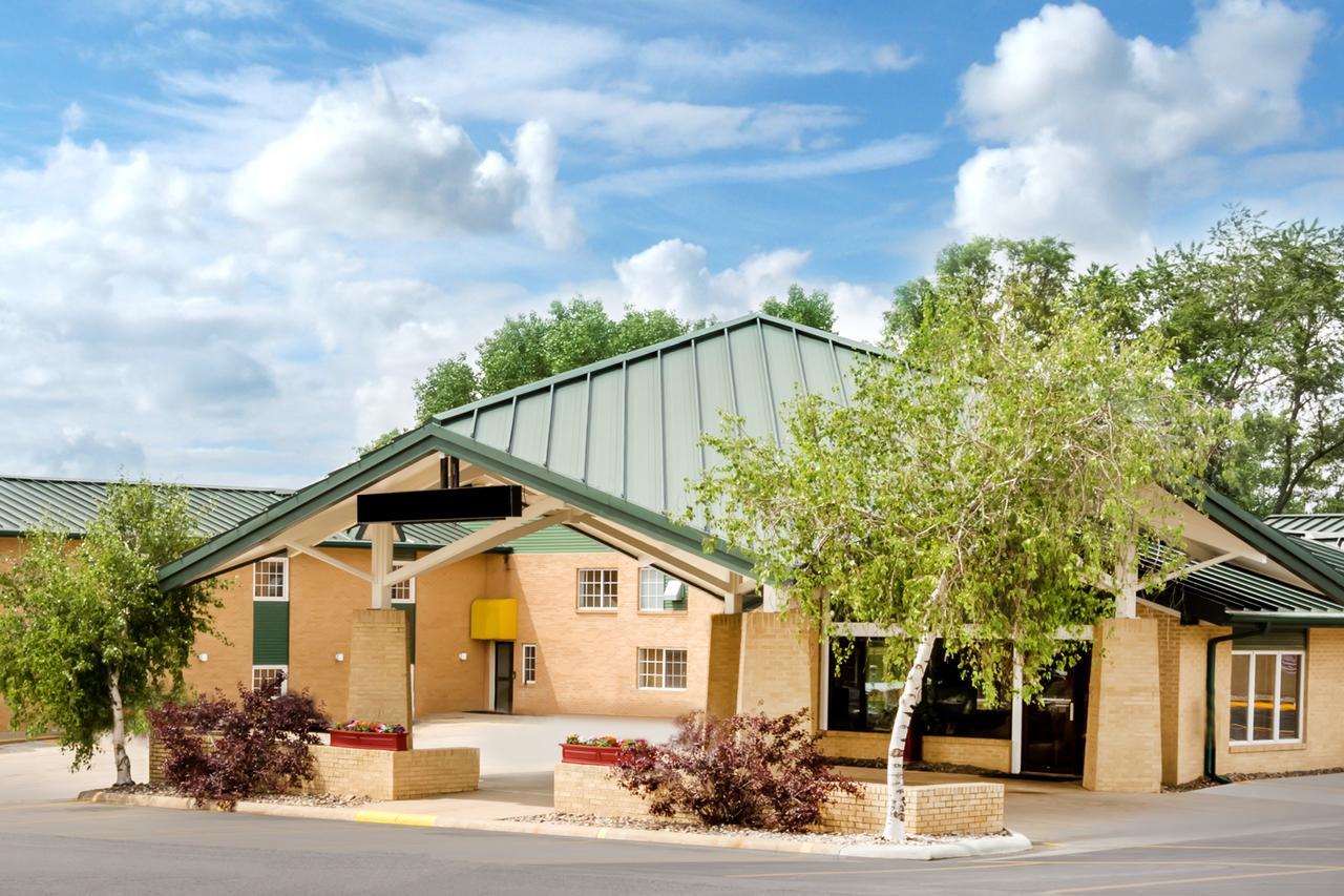 Americas Best Value Inn & Suites Atlantic Exterior photo
