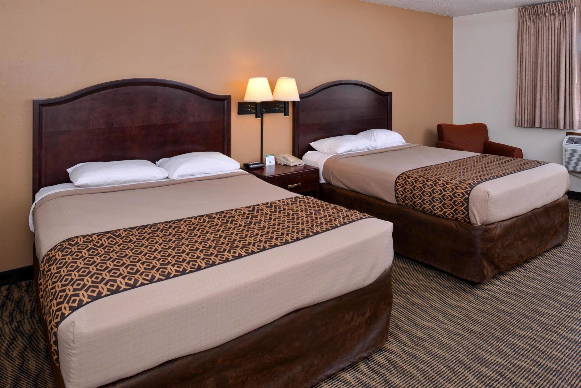 Americas Best Value Inn & Suites Atlantic Exterior photo