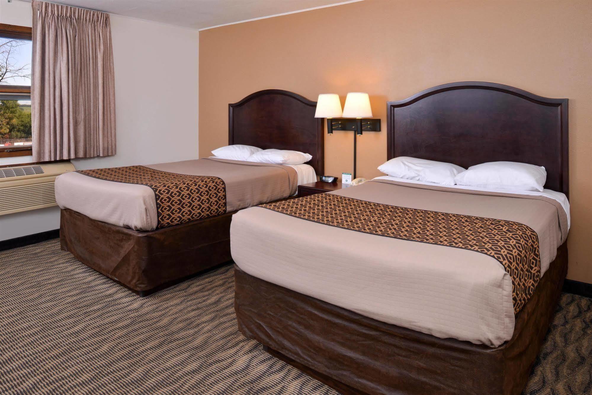 Americas Best Value Inn & Suites Atlantic Exterior photo