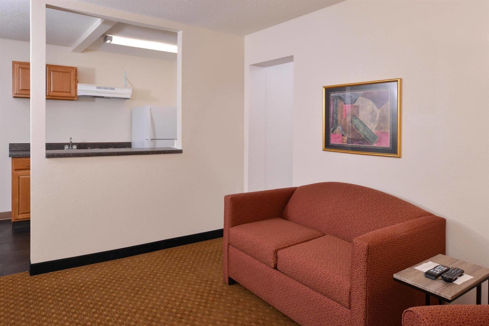 Americas Best Value Inn & Suites Atlantic Exterior photo